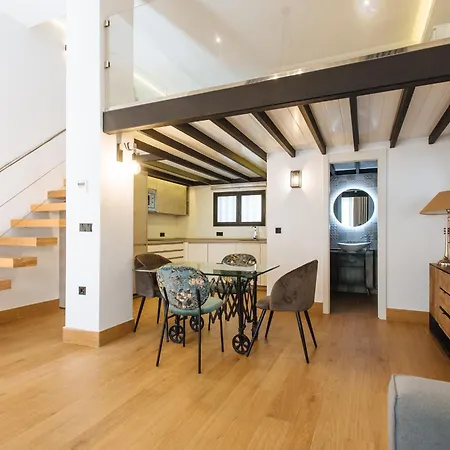 Loft Patricia Nervion Siviglia